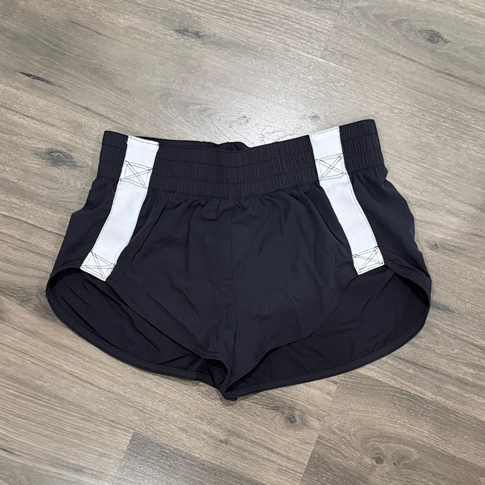Trail Angle Women's Black Athletic Shorts